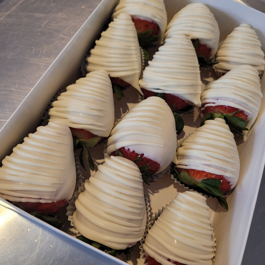 Gourmet White Chocolate Covered Strawberries